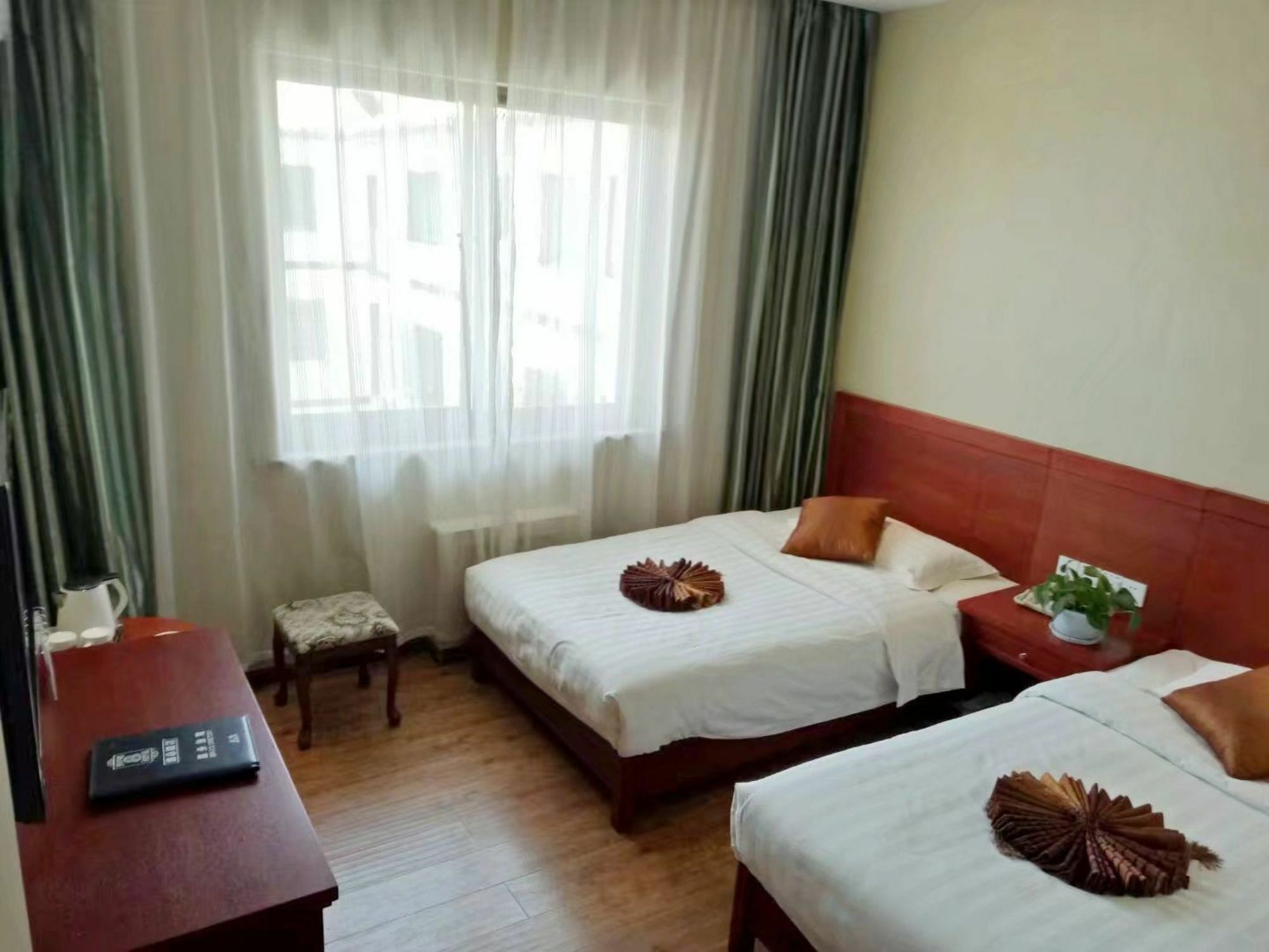 Super 8 Dunhuang Fengqingcheng Hotell Exteriör bild