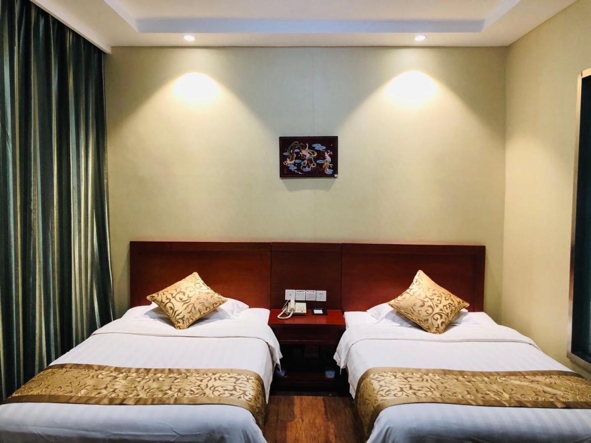 Super 8 Dunhuang Fengqingcheng Hotell Exteriör bild